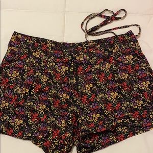 Floral print shorts